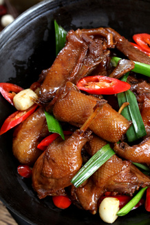 Hot pot wild duck with beer