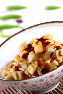 Sauteed lotus root white peppers