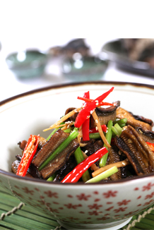 Dry fried eel slices